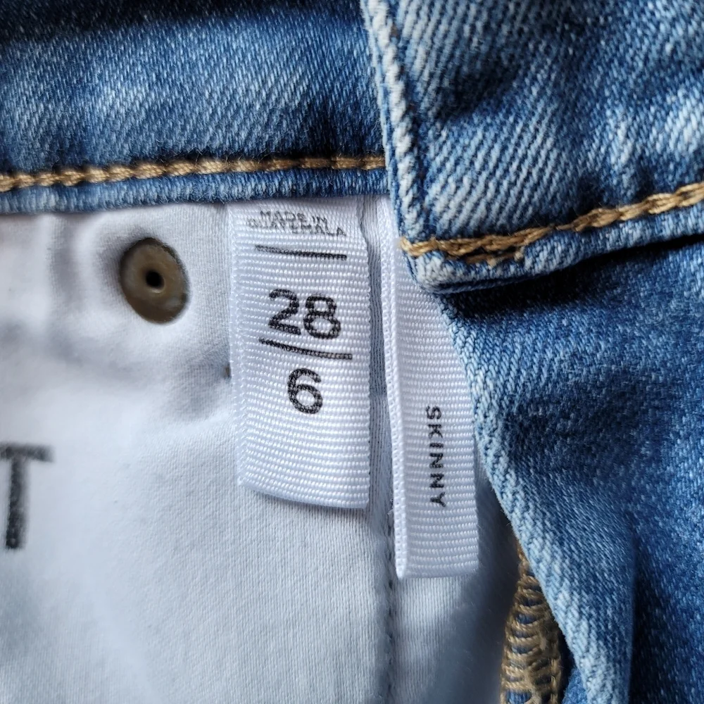 Loft Jeans Womens Size 28/6 Blue Skinny Slim Pockets Embellished Tuxedo Stripe